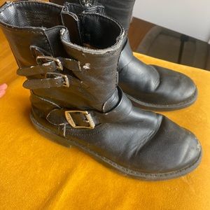 Frye kids motorcycle boots, black leather, big kids size 1